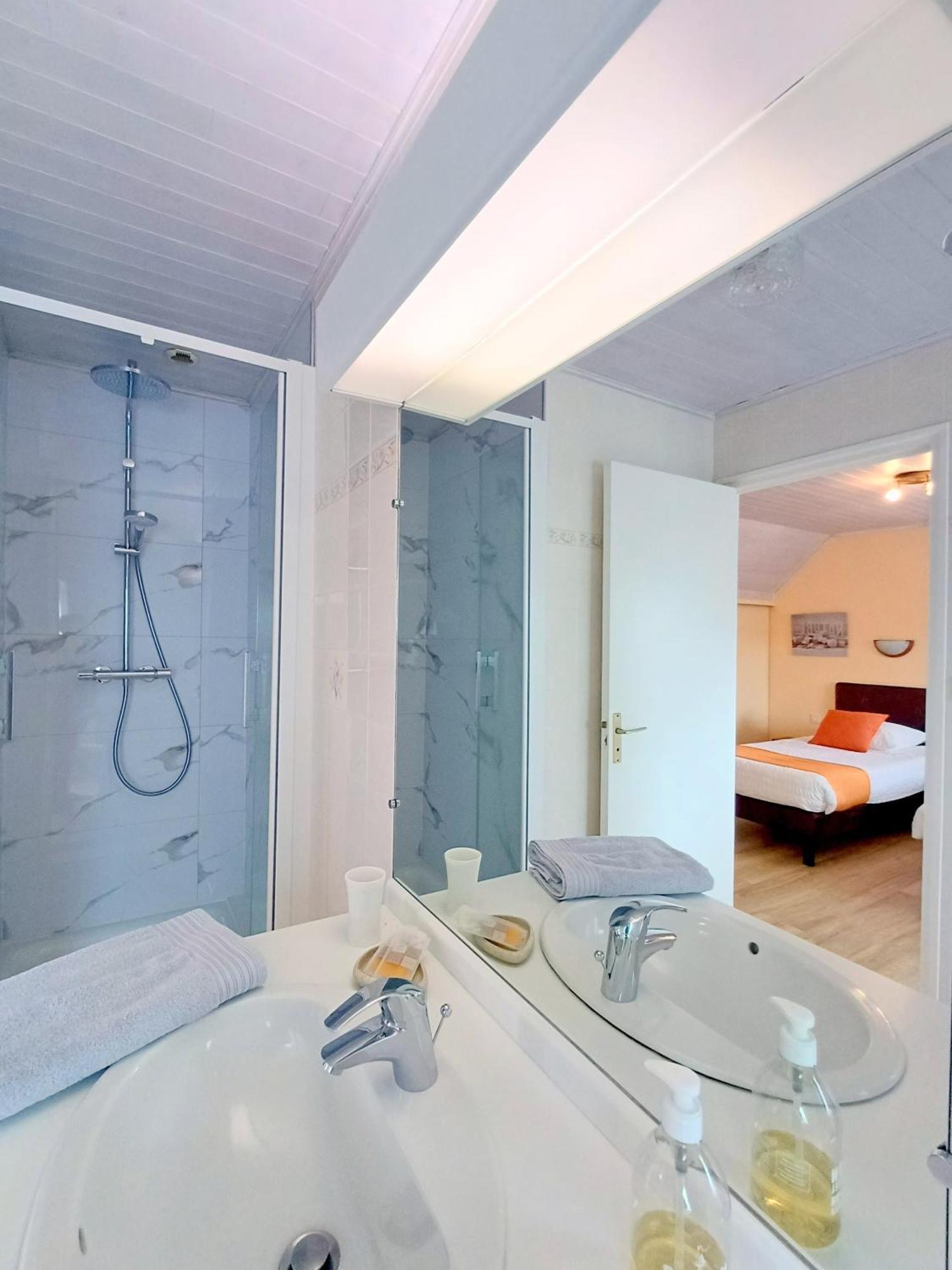 Au Calme A 10Mn Des Baies De Douarnenez Et Audierne Avec Cuisine A Disposition Mahalon Buitenkant foto