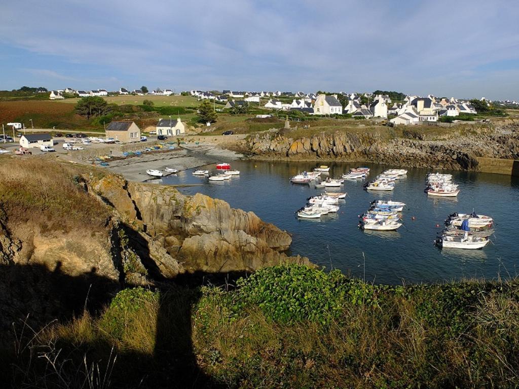 Au Calme A 10Mn Des Baies De Douarnenez Et Audierne Avec Cuisine A Disposition Mahalon Buitenkant foto